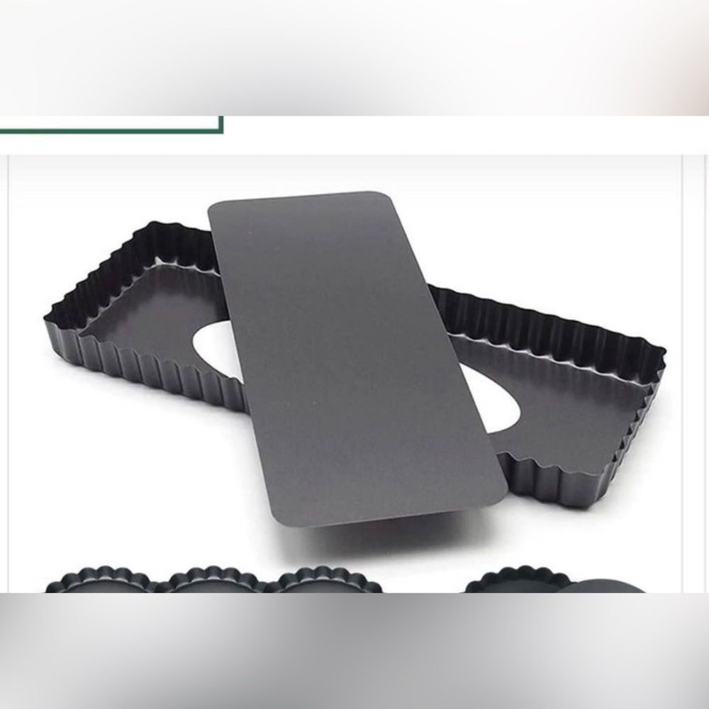 NEW 14” Non-Stick Coating Rectangle Tart Pan with Removable Bottom. Pie pan